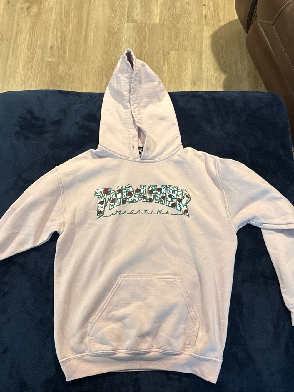 Thrasher Magazine Rose Logo Pink Hoodie Men’s Small Skate Streetwear